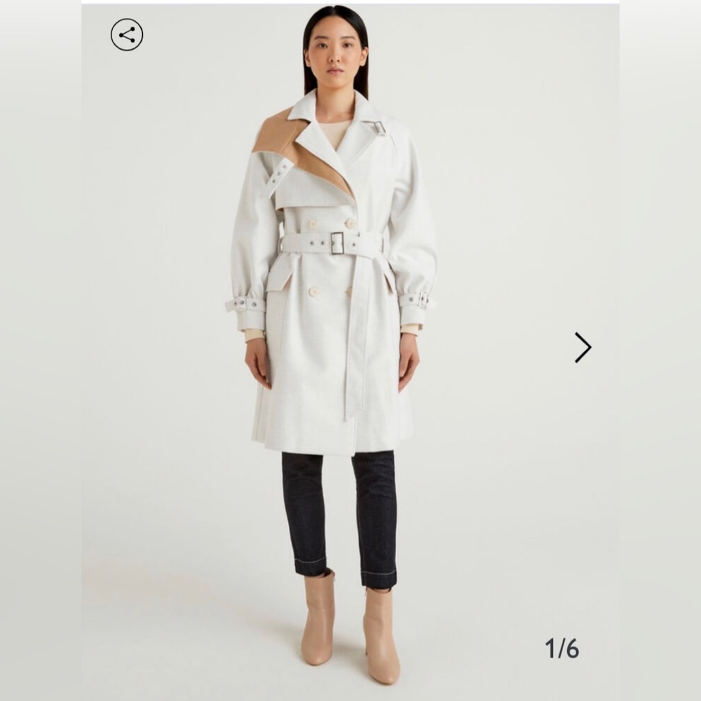 DOUBLE-BREASTED TRENCH COAT